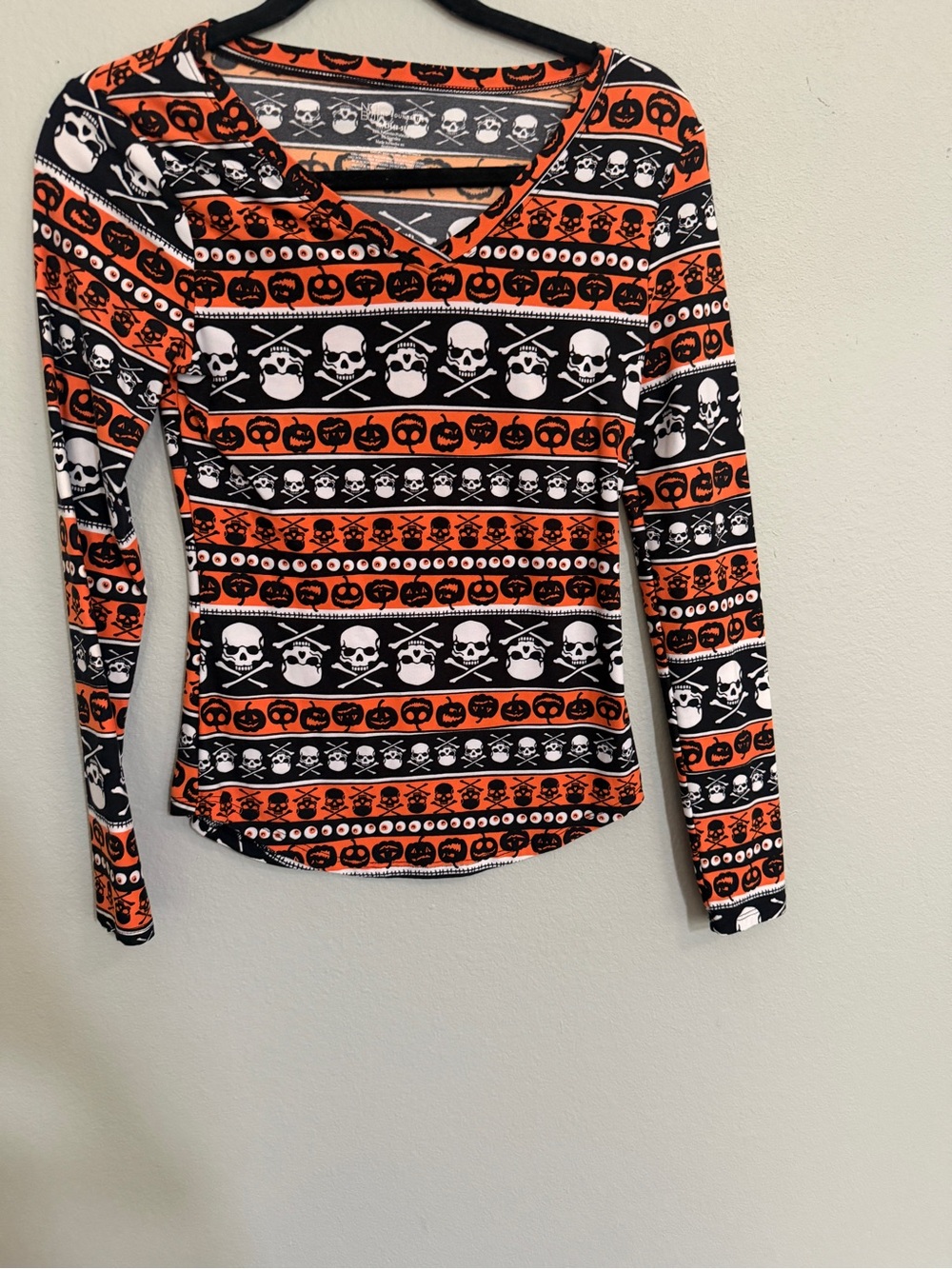 LuLaRoe Black & Orange Halloween Skull Print Long Sleeve Tee